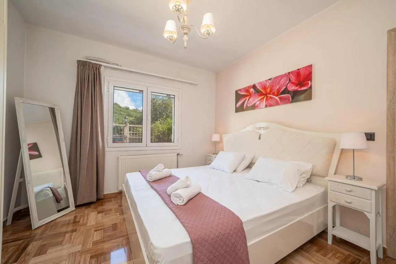 Jasmine - One Bedroom Apart With Balcony Sami